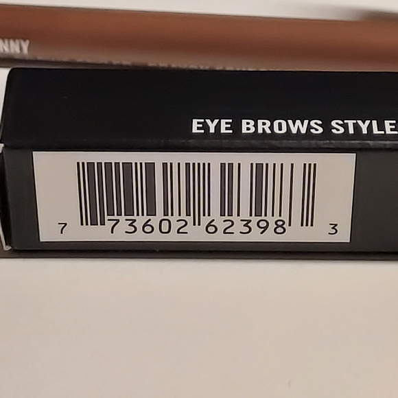MAC Eye Brows Styler *PENNY* / 0.003 oz / New in box - Picture 4 of 4